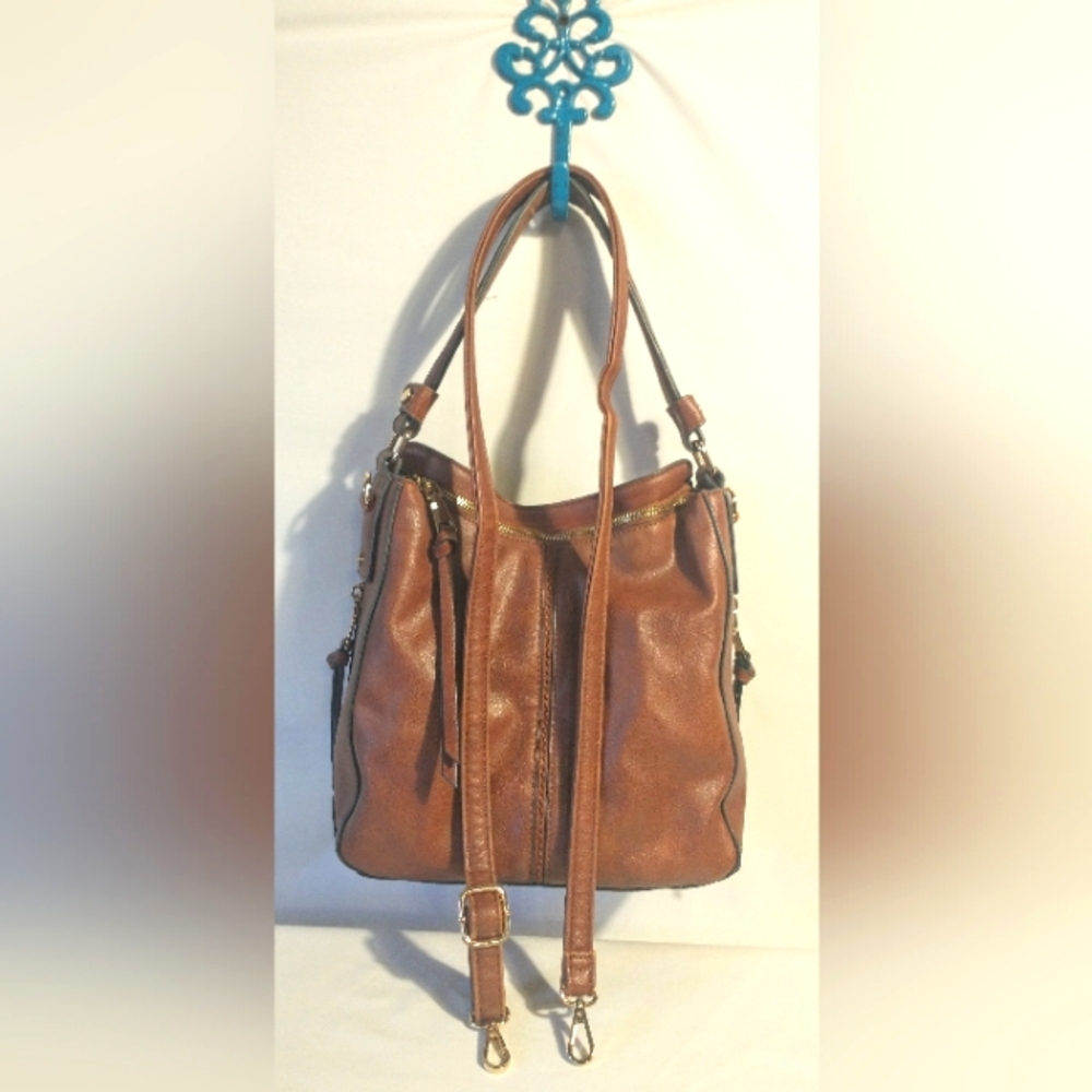 Realor Hobo Soft Brown Faux Leather Bag - 2 Straps - Gold Hardware